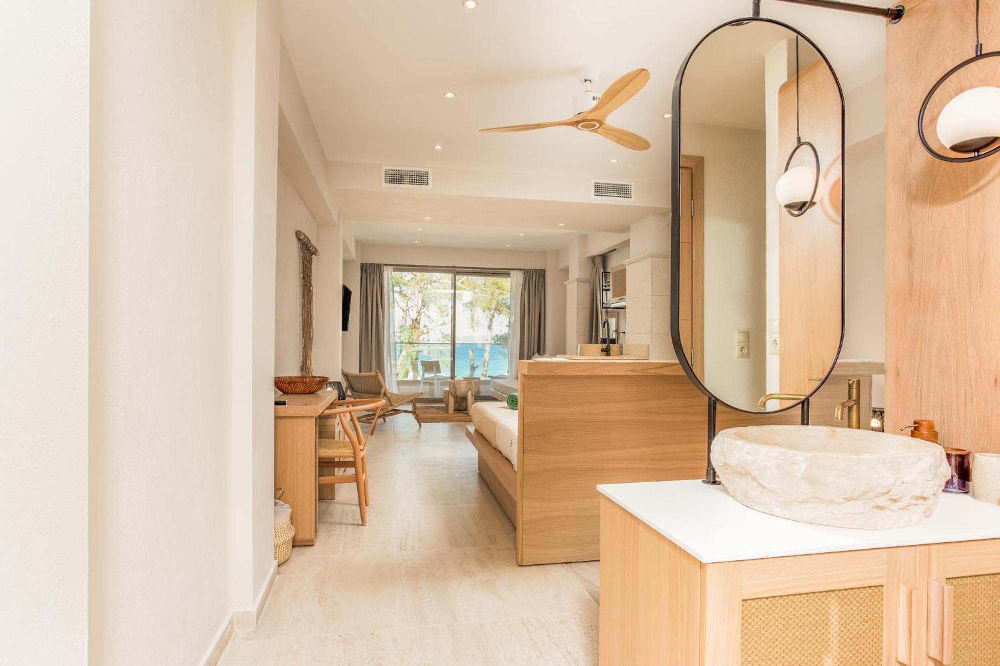 Mako Sea & Suites Pefkochori Bilik gambar
