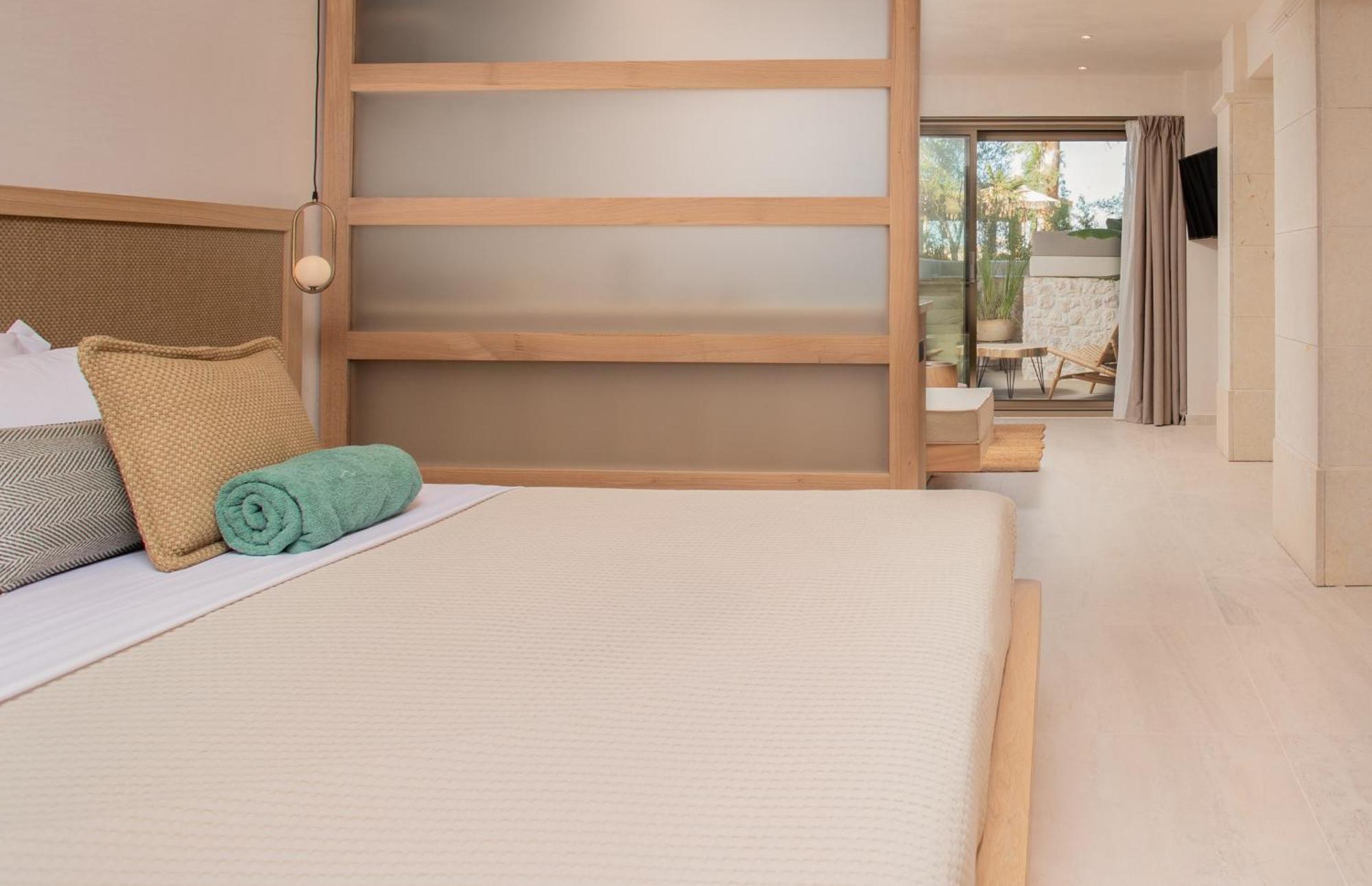 Mako Sea & Suites Pefkochori Bilik gambar